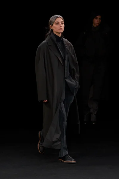 Look 9
